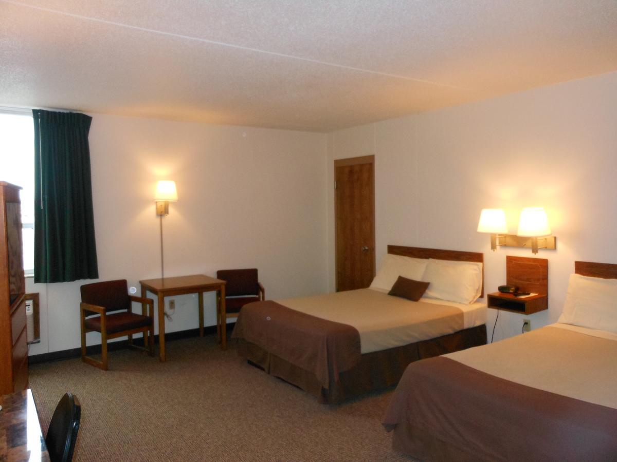 Great American Inn & Suites Devils Lake Zewnętrze zdjęcie